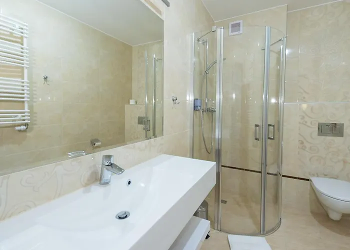 Buczynski Medical & מלון